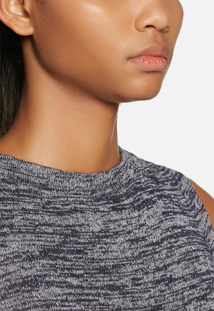 dailyfriday - Cold shoulder top