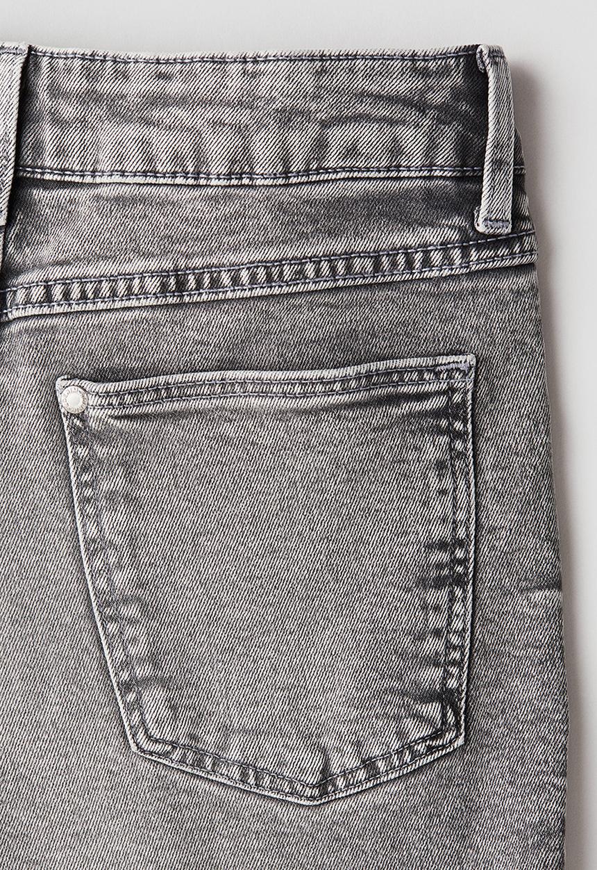 H&M - Relaxed tapered fit jeans - grey