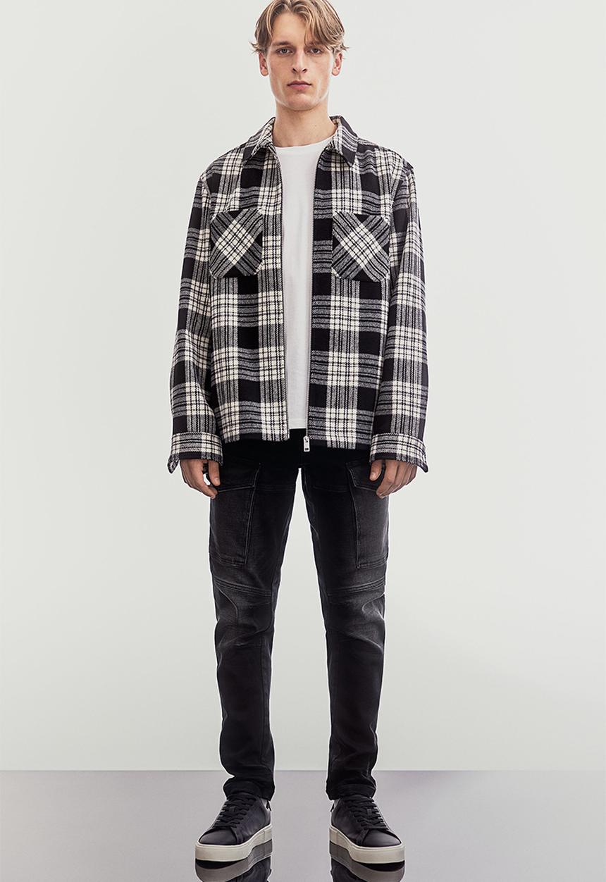 H&M - Slim cargo jeans - black