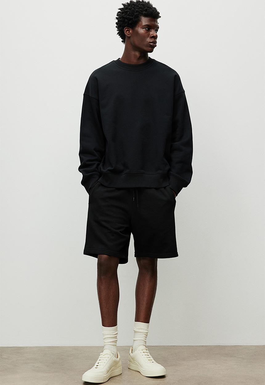 H&M - Regular fit sweatshorts - black