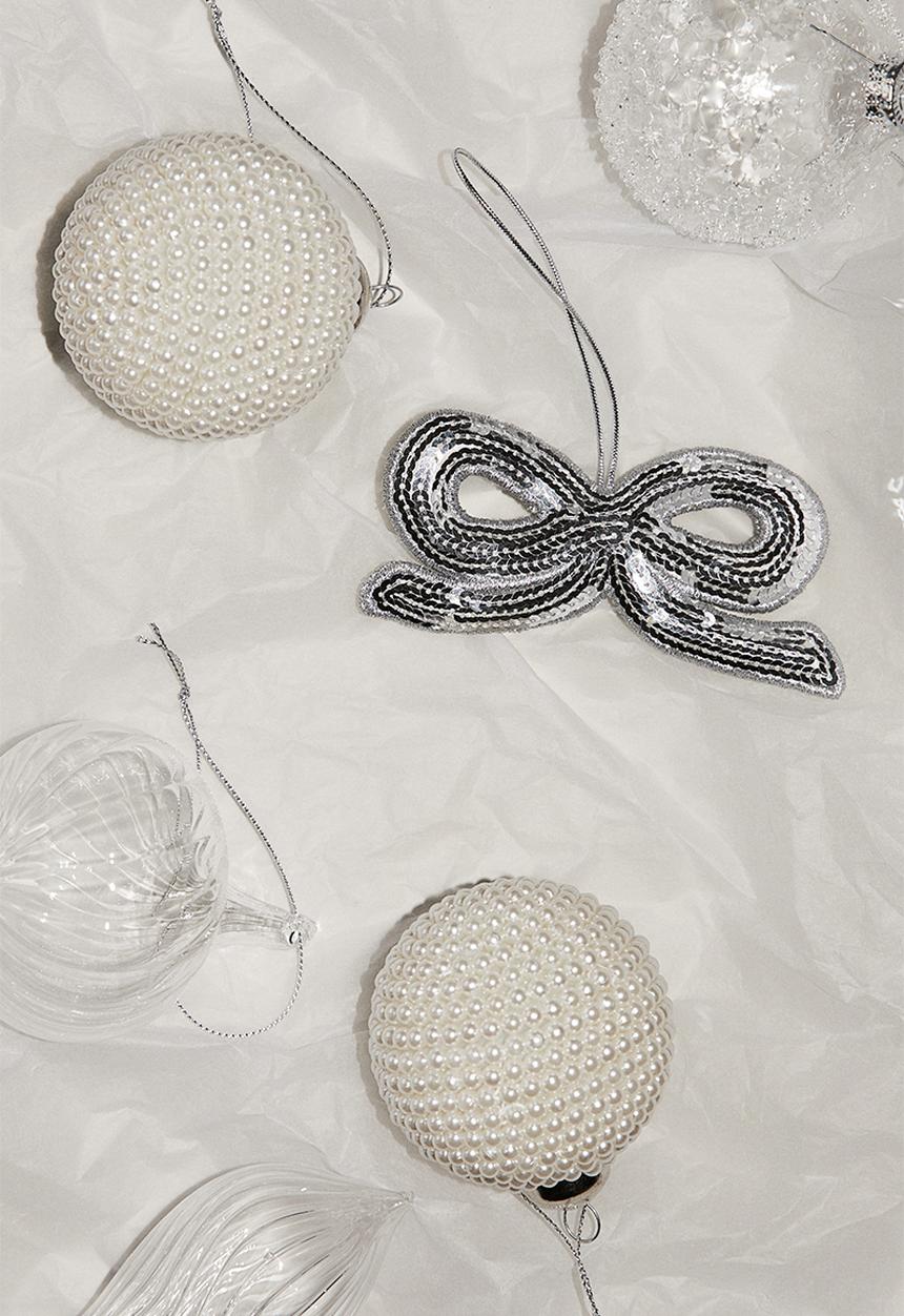 H&M - Embellished christmas tree decoration - silver-coloured/bow