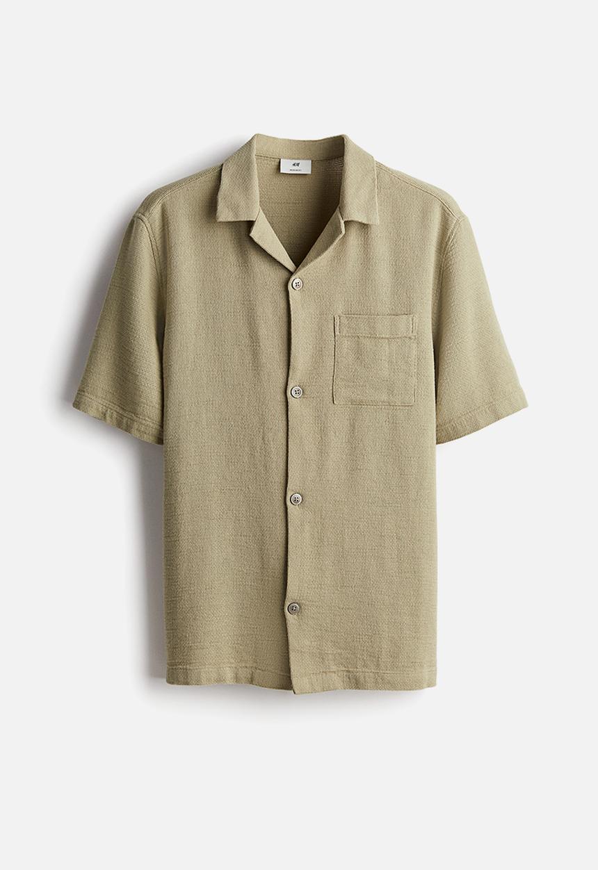H&M - Regular fit textured resort shirt - green