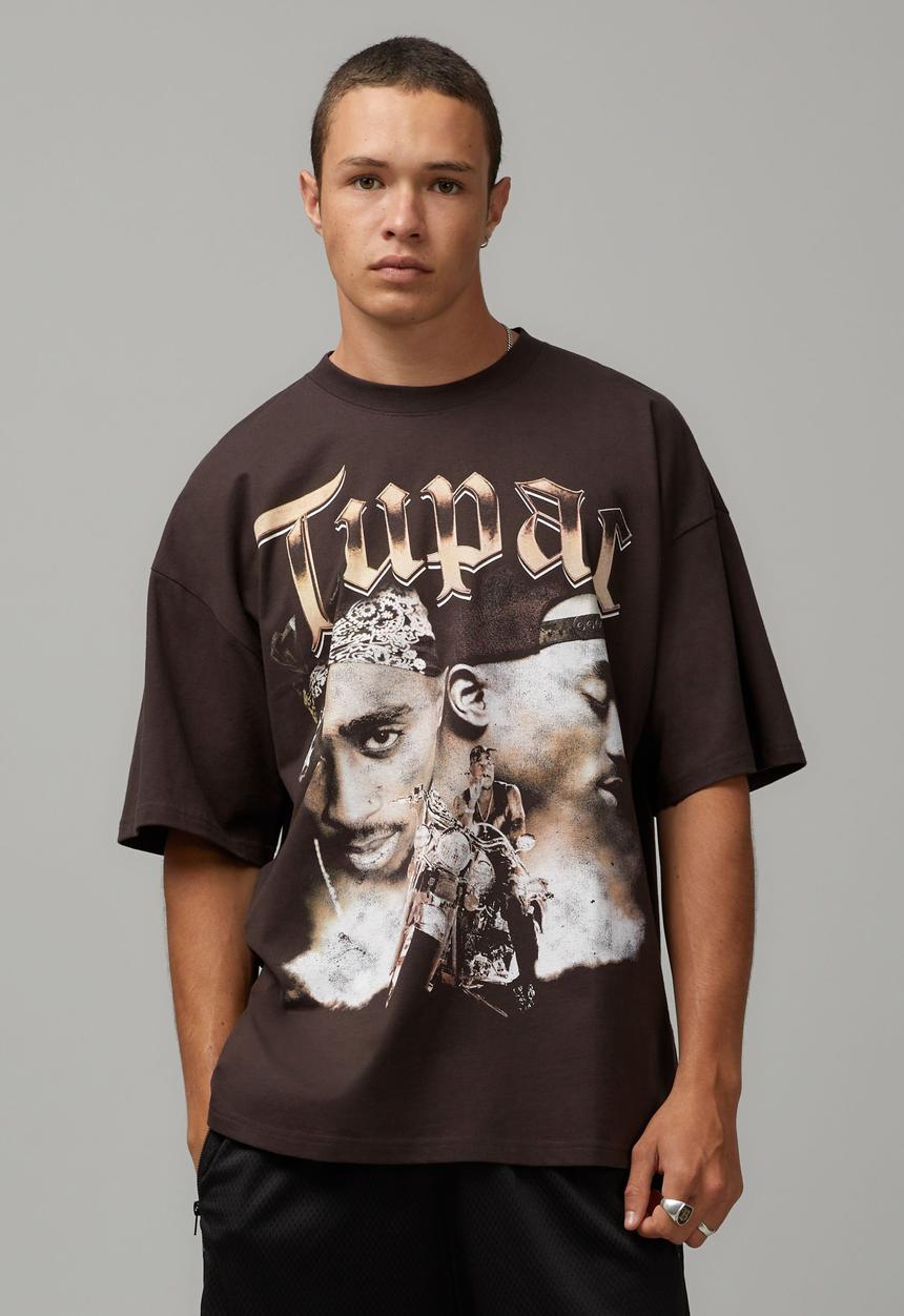 Factorie - Oversized Music Merch T Shirt - Lcn Bra Choc/Tupac Platinum