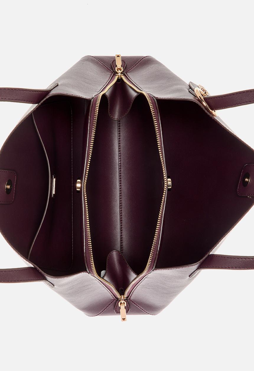 GUESS - Sora girlfriend carryall - aubergine