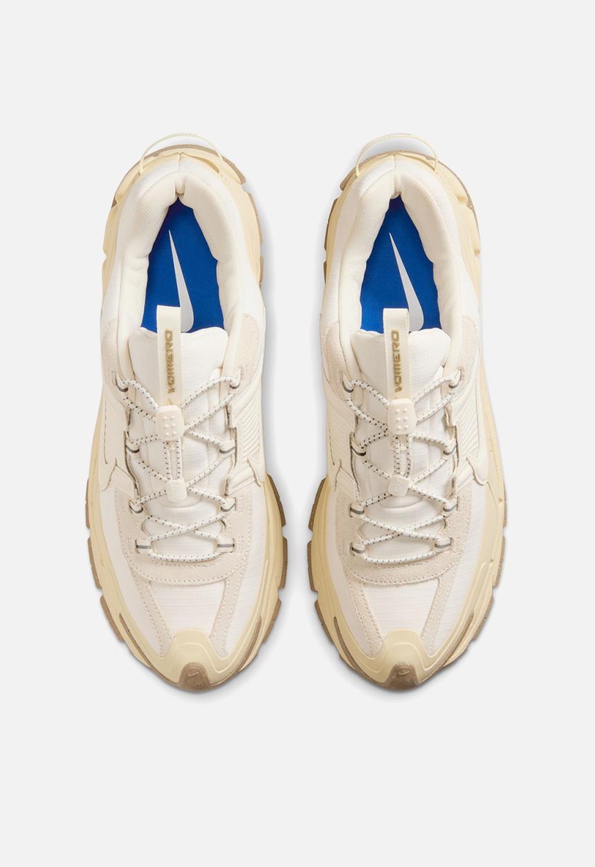 Nike - NIKE ZOOM VOMERO ROAM