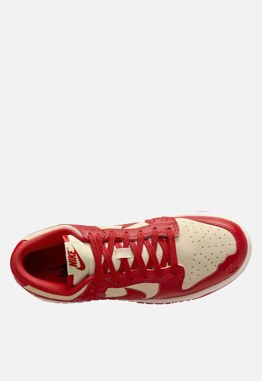 Nike - Dunk Low "Futura Flora"