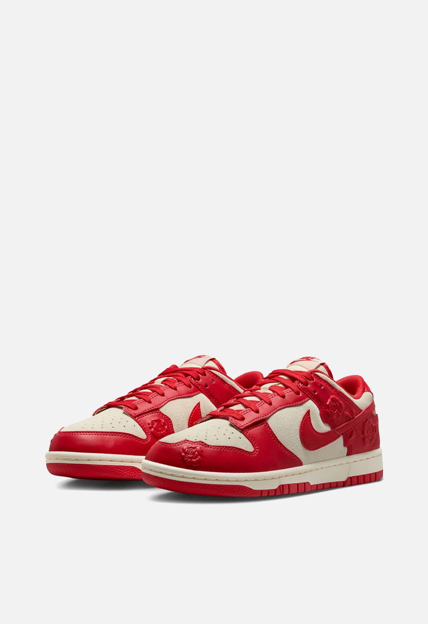 Nike - Dunk Low "Futura Flora"