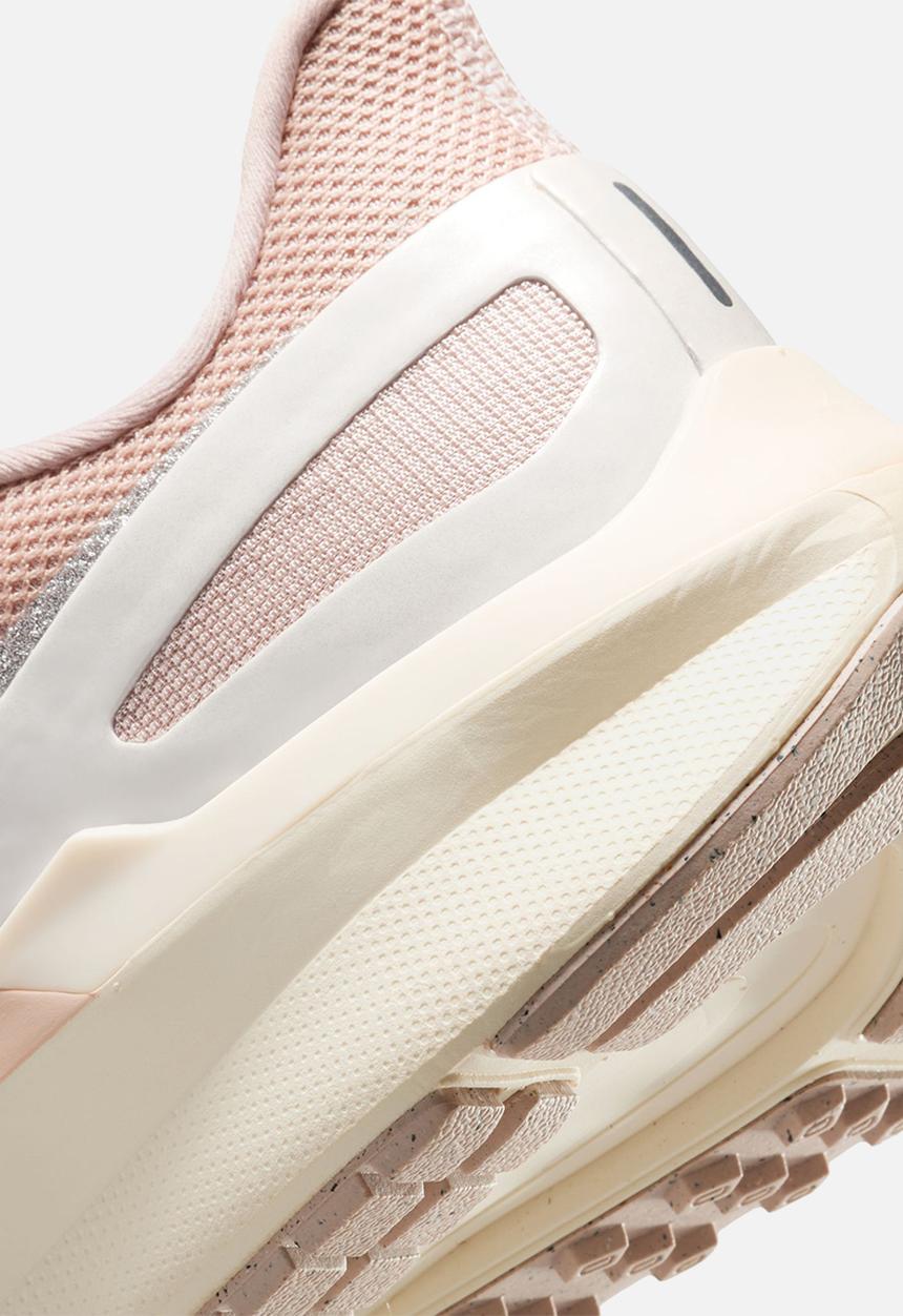 Nike - Nike Structure 25 PRM
