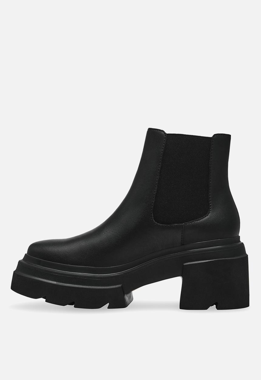 Steve Madden - Bing Bang Ankle Boot - Black