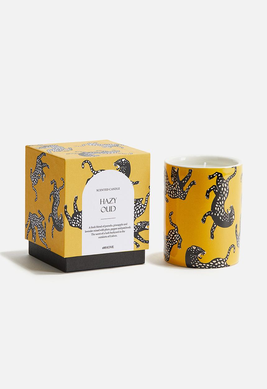 H&M - Scented candle in a ceramic holder - light yellow/hazy oud