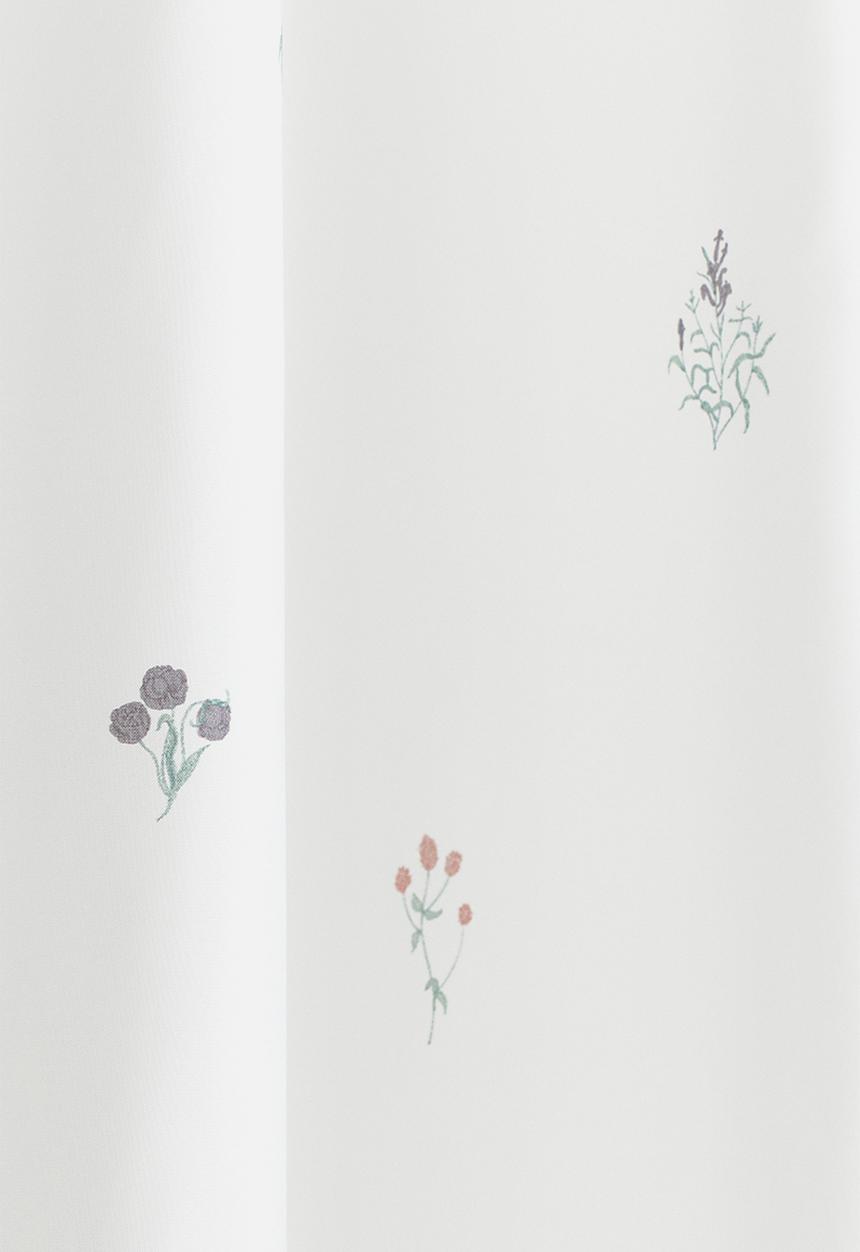 H&M - Floral shower curtain - white floral