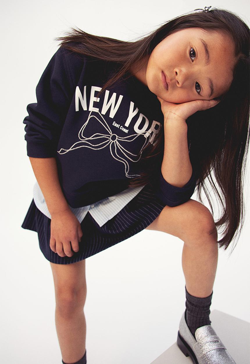 H&M - Pleated skirt - navy blue/pinstriped
