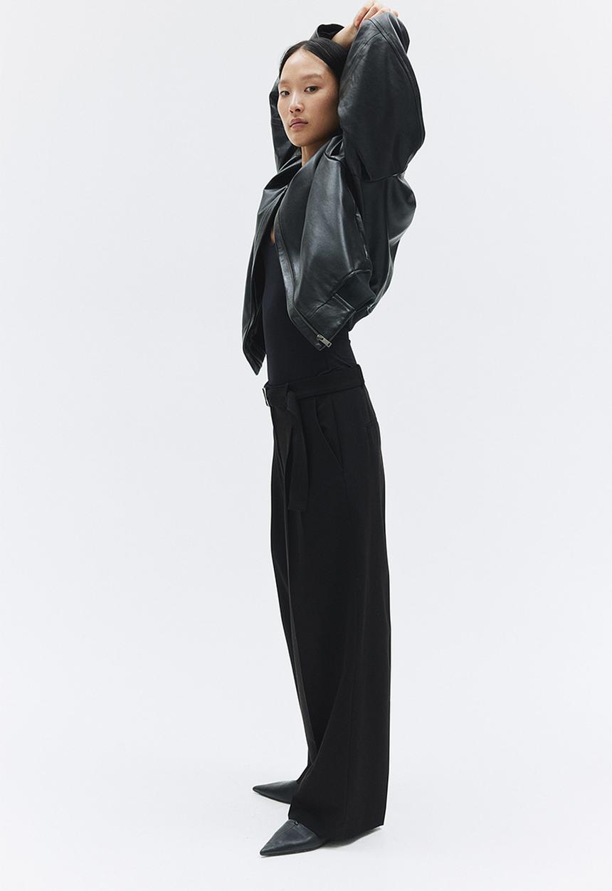 H&M - Wide belted trousers - black