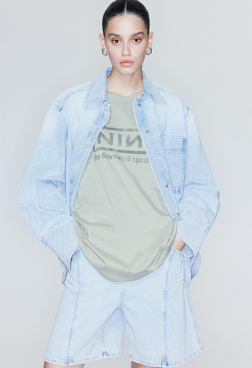 H&M - Oversized printed t-shirt - dusty green & nine inch nails