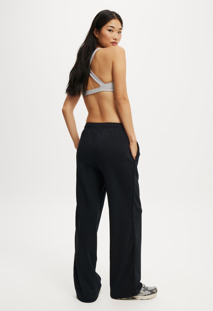 Cotton On - Lifestyle Fleece Straight Leg Sweatpant - Black
