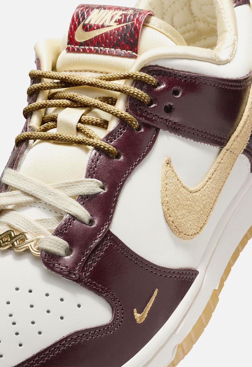 Nike - Nike Dunk Low LX