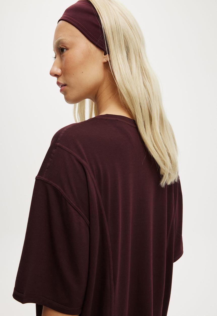 Cotton On - Active Lightweight T-shirt - Dark Oak