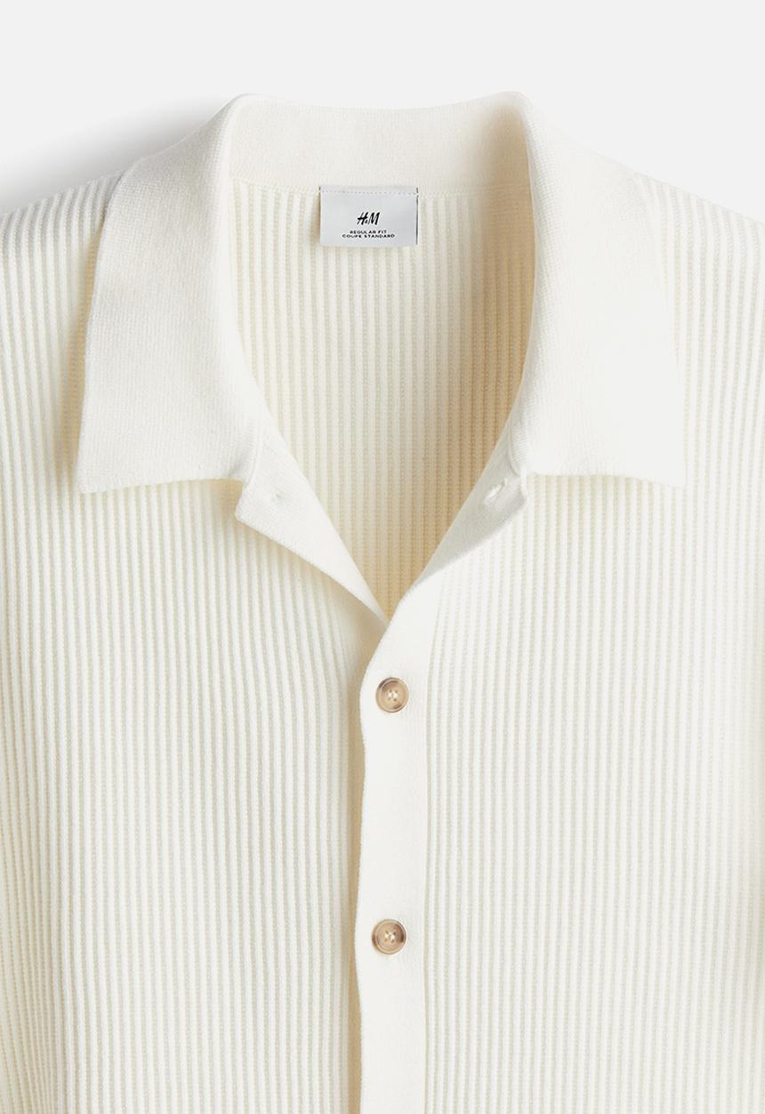H&M - Regular fit rib-knit resort shirt - cream