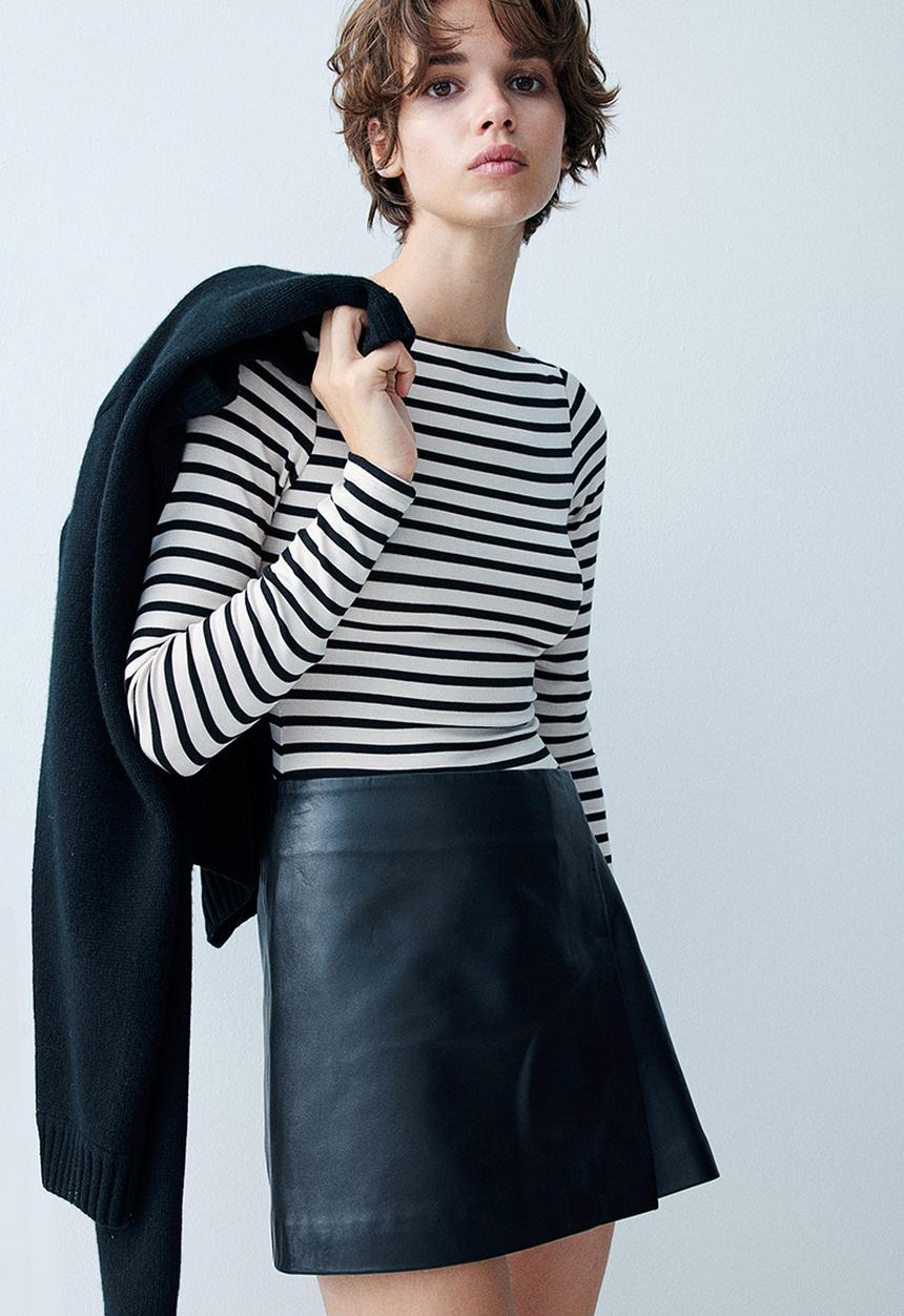 H&M - Boat-neck body - light beige/striped