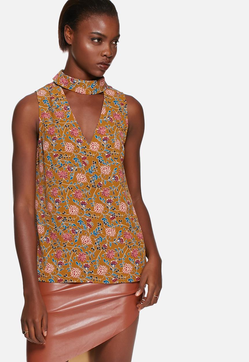 Glamorous - Floral keyhole blouse