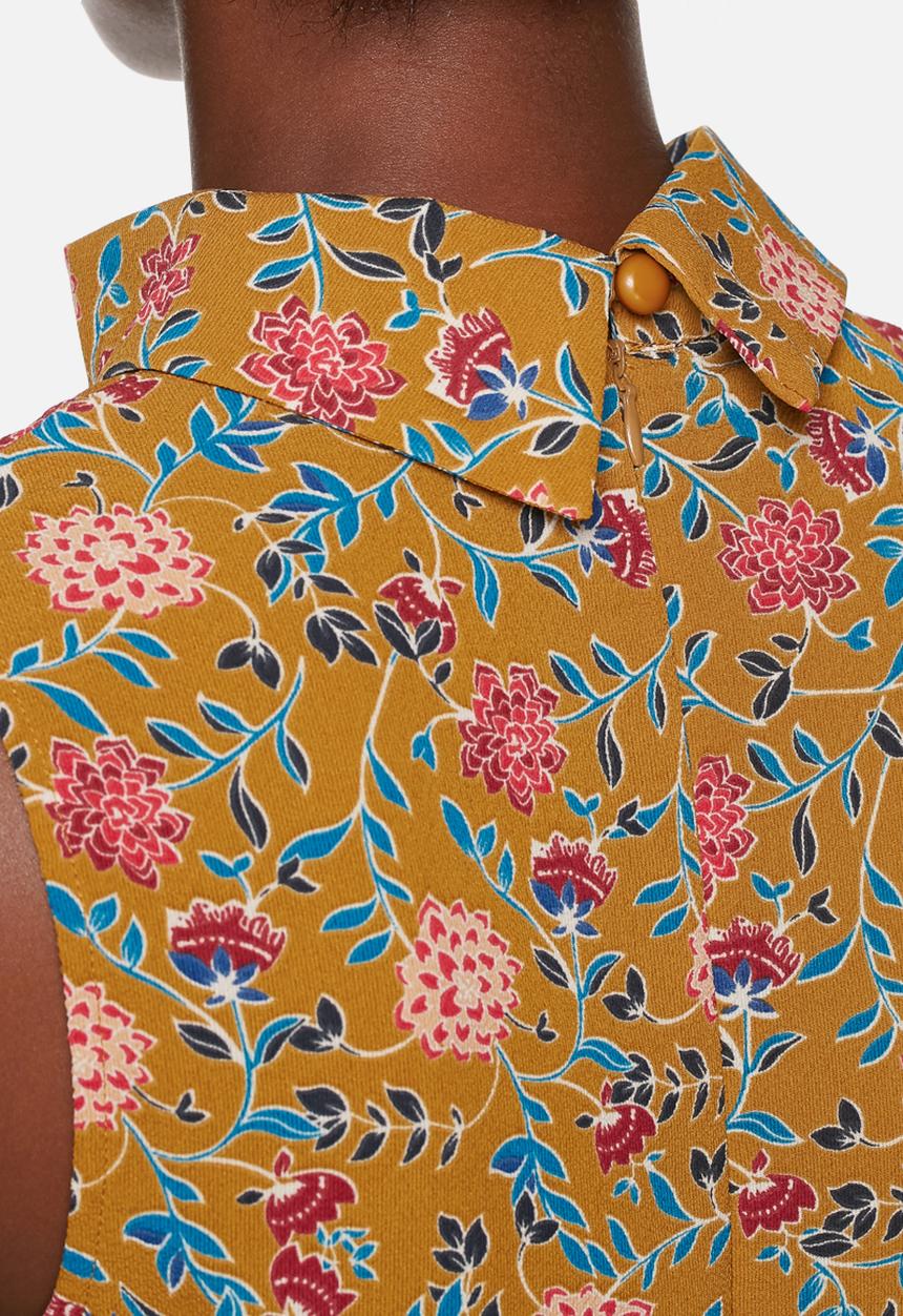 Glamorous - Floral keyhole blouse