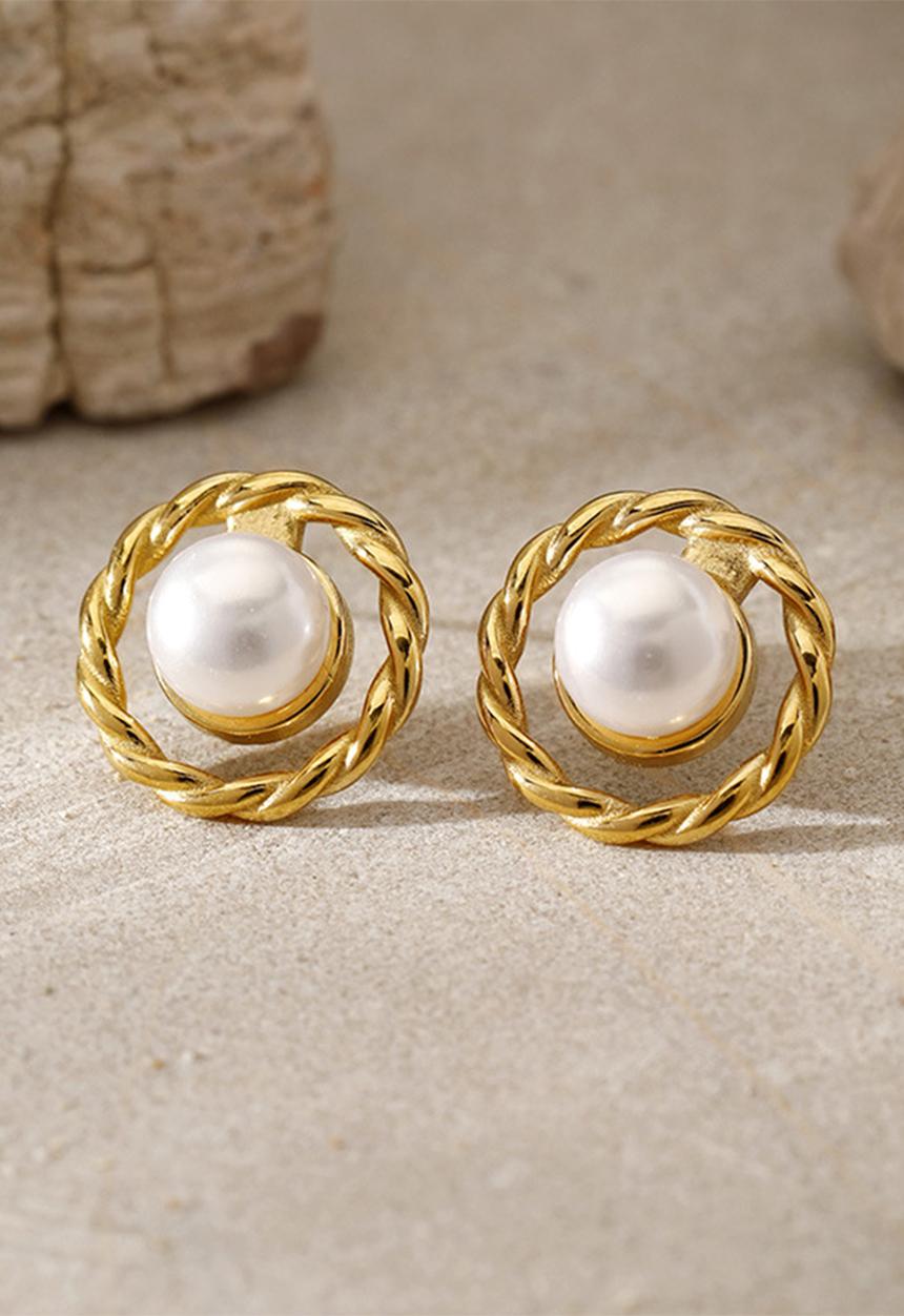 Zoe on Trend - Modern twisted stud and pearl earring - gold & white