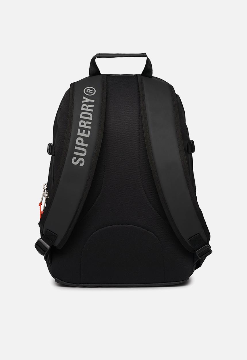 Superdry. - Tarp Emb Rucksack - Black/Khaki Green