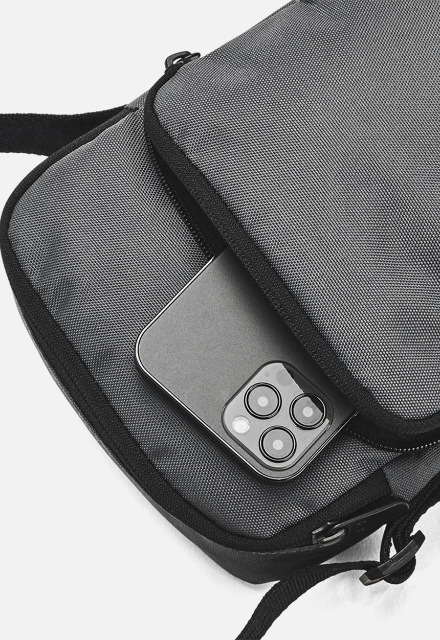 Under Armour - UA Sportstyle Lite Crossbody - Castlerock / Black / Black