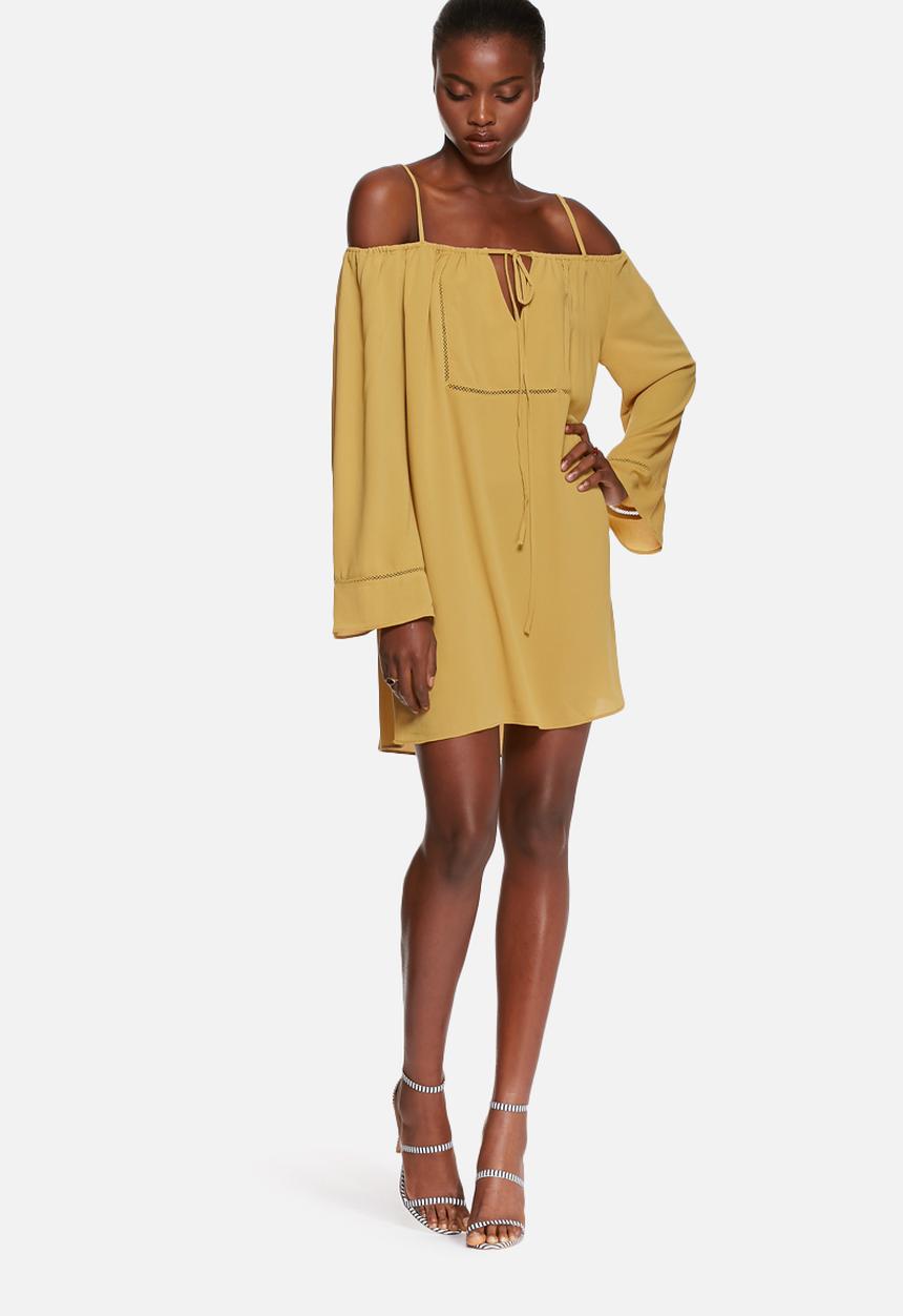 Glamorous - Mustard cold shoulder dress