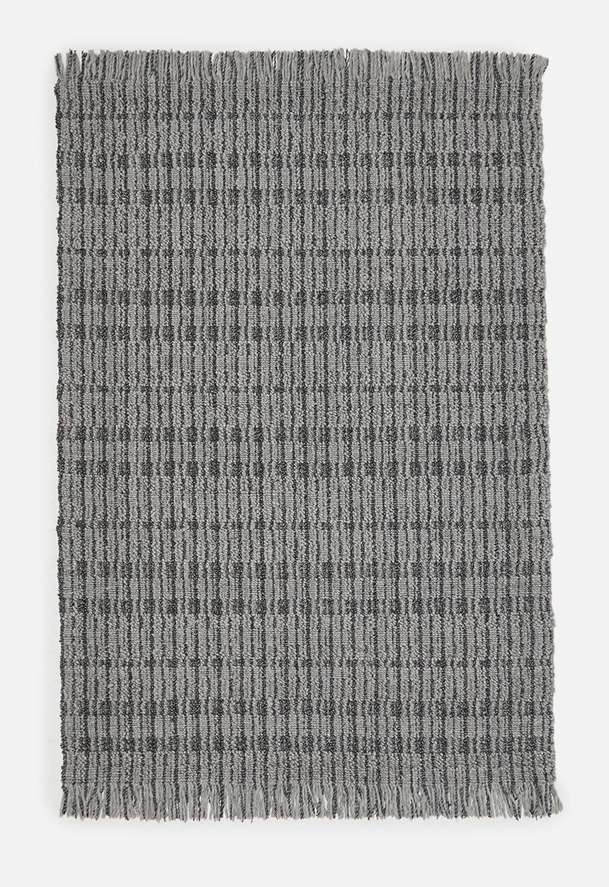 SF Collection - Handwoven Fringe Carpet - Grey