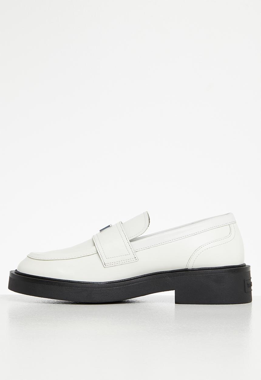 Tommy Hilfiger - Hardwear leather loafer - ecru