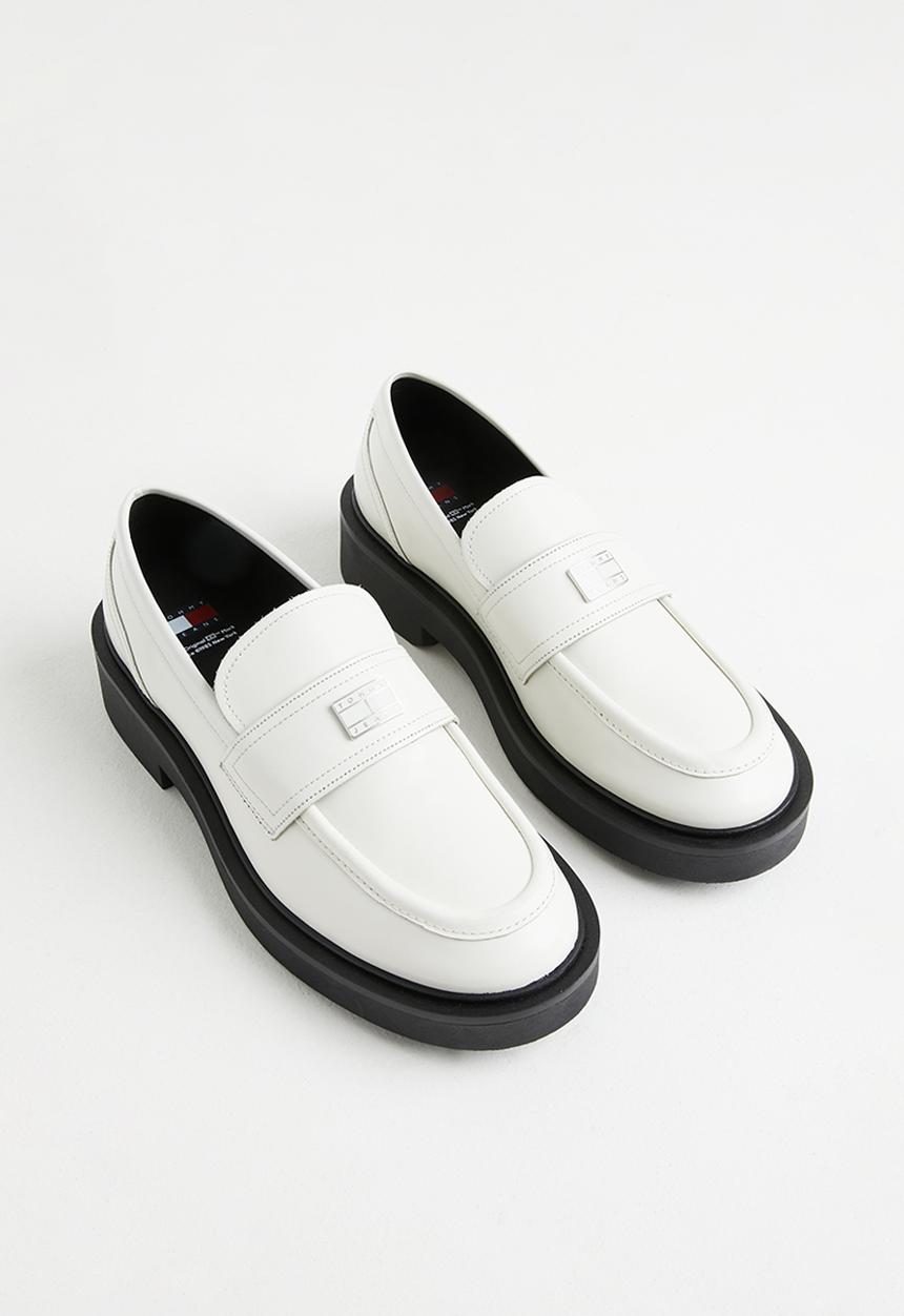 Tommy Hilfiger - Hardwear leather loafer - ecru