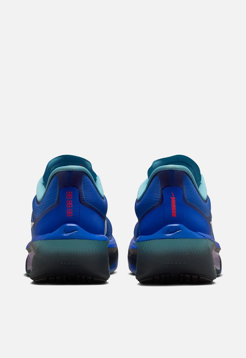 Nike - Nike Fly 6 PRM