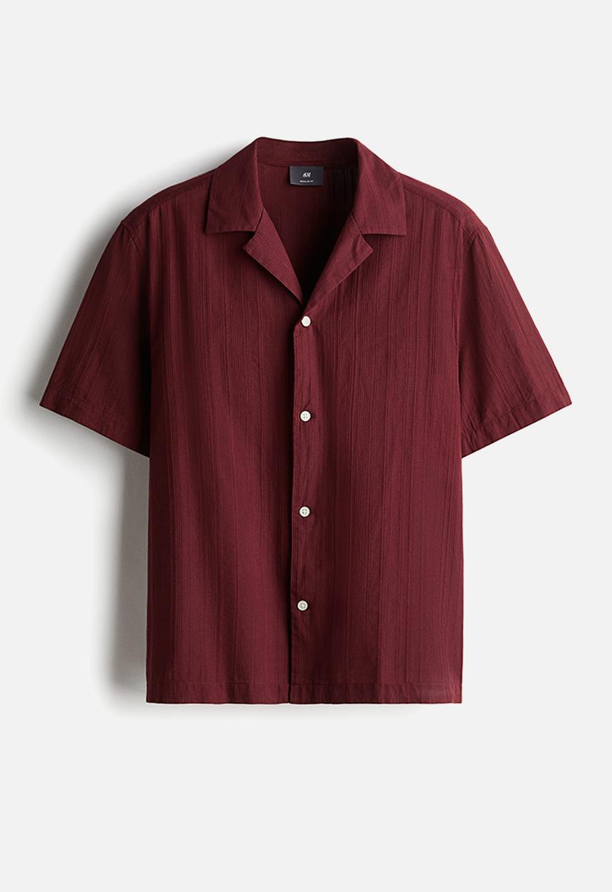 H&M - Regular fit textured-weave resort shirt - burgundy