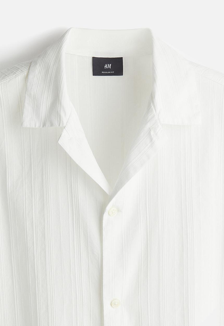 H&M - Regular fit textured-weave resort shirt - white