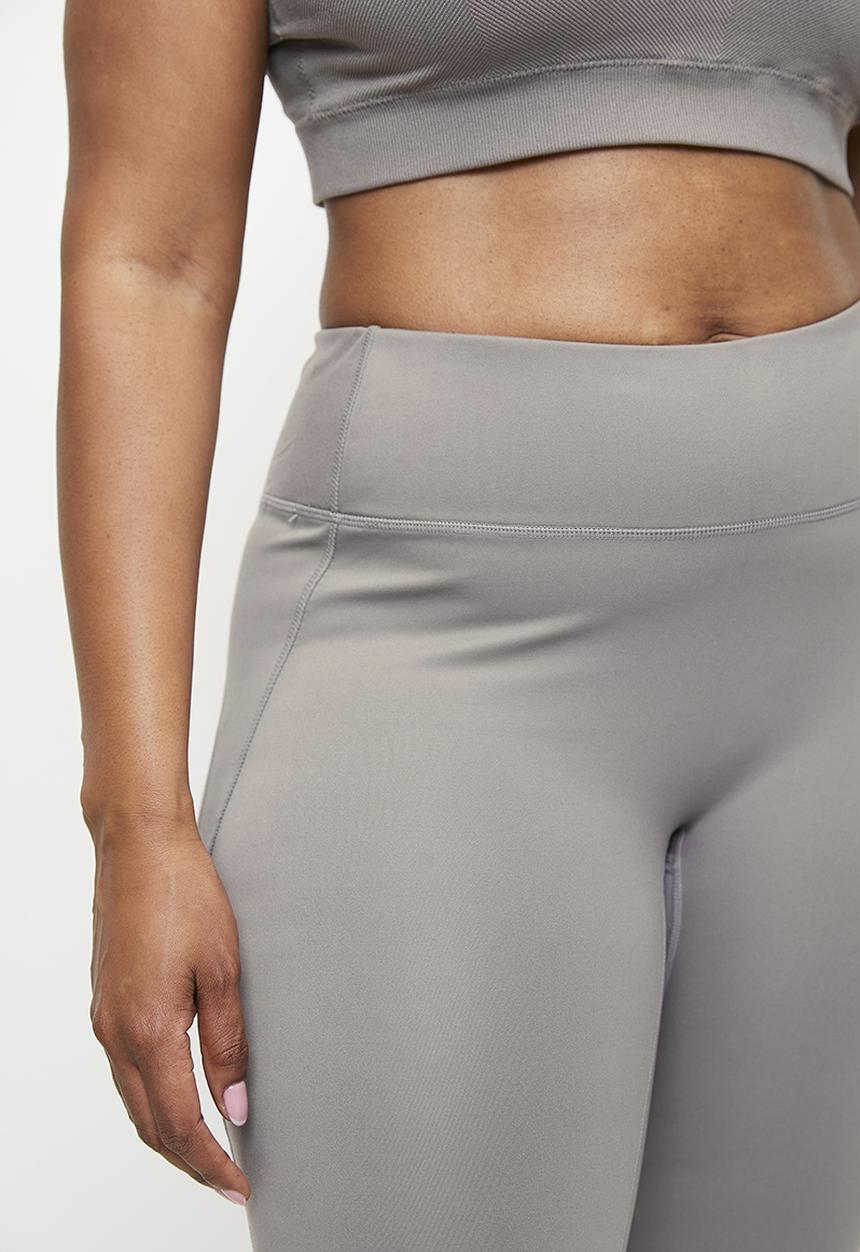 Cotton On - Plus Ultra Soft Studio Flare - All Spice