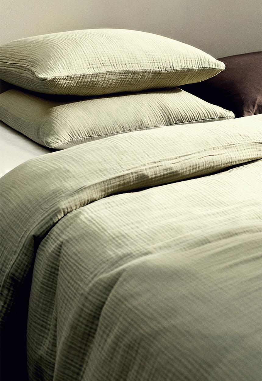 H&M - Muslin double/king duvet cover set - light dusty green
