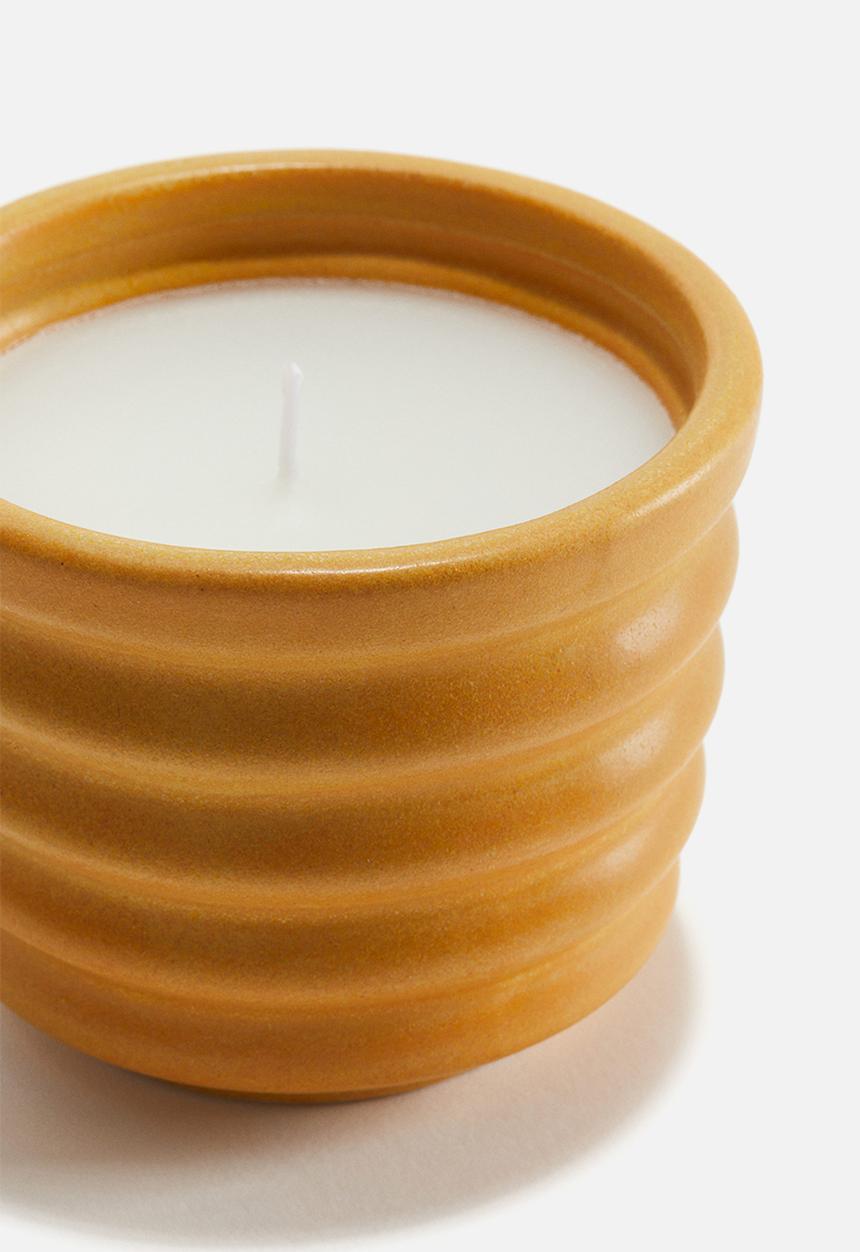 H&M - Scented candle in a stoneware holder - yellow/yuzu blossom 