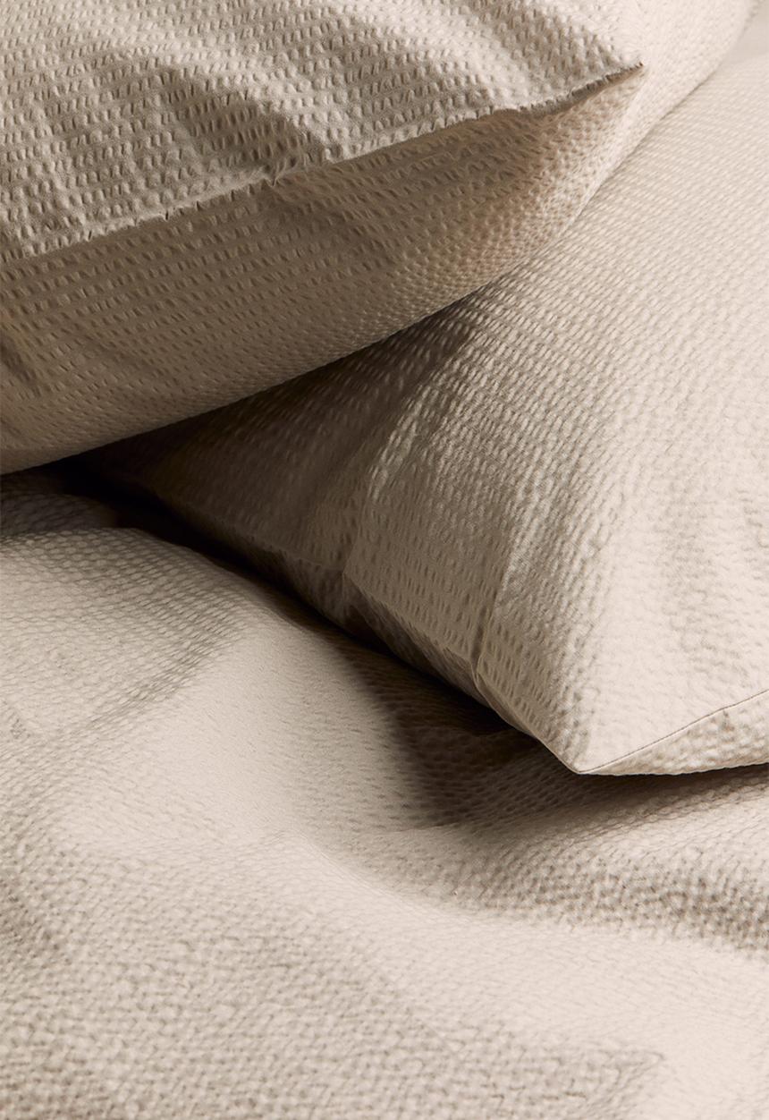 H&M - Seersucker double/king size duvet cover set - light beige