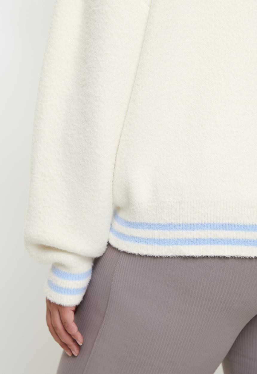 Cotton On - Plus Active Knitted Graphic Bomber - Coconut Milk/Heritage Club