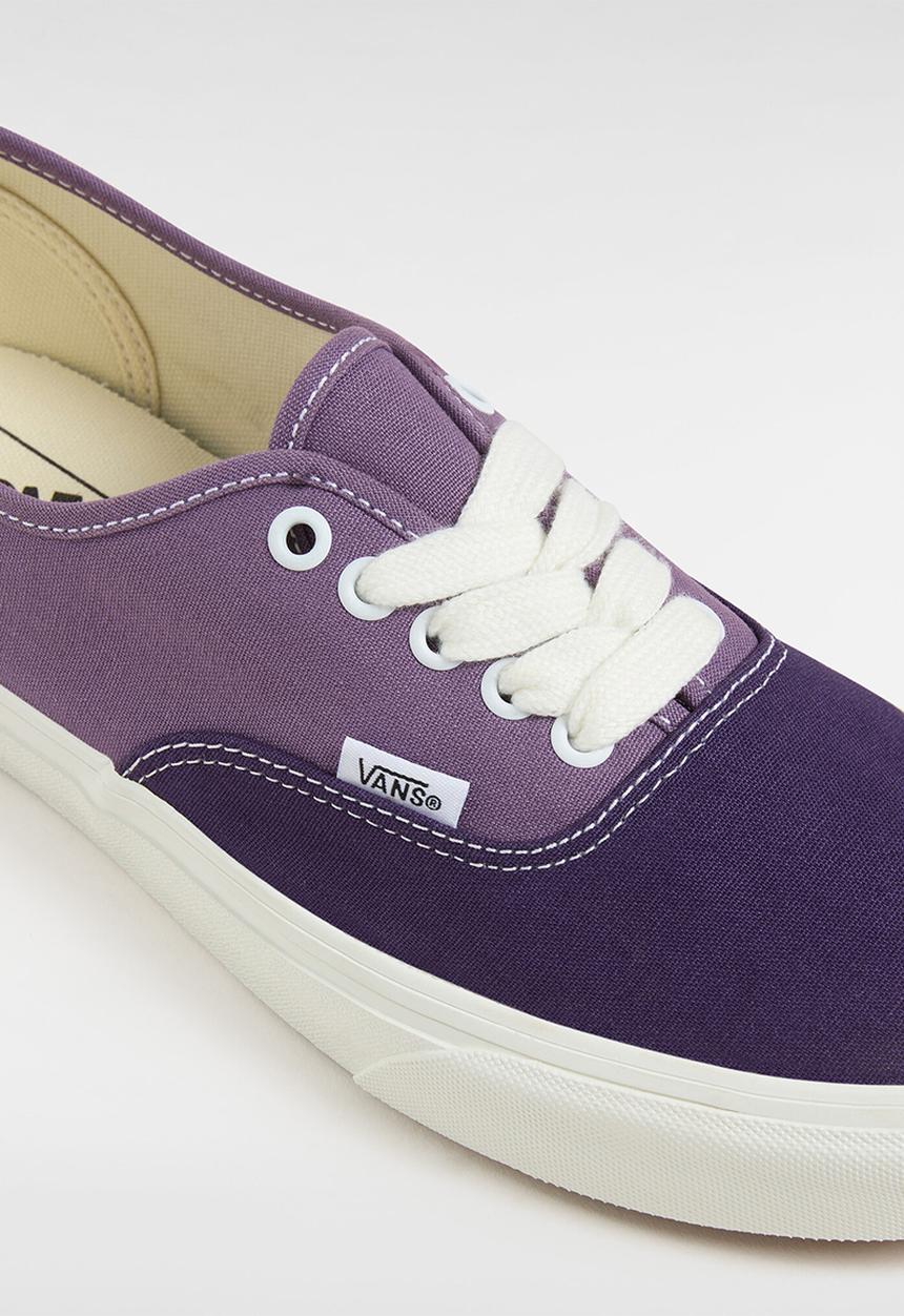 Vans - AUTHENTIC