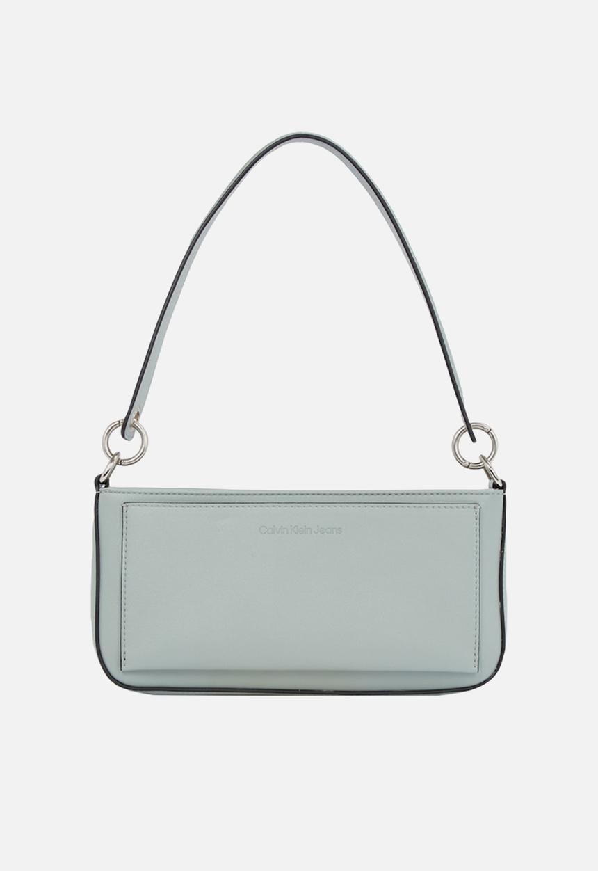 Calvin Klein - Sculpted shoulder pouch25 deboss - slate gray