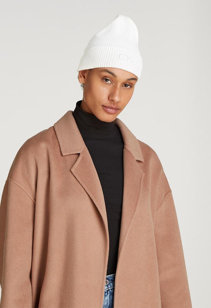Calvin Klein - Ck embroidery fine rib beanie - lily white