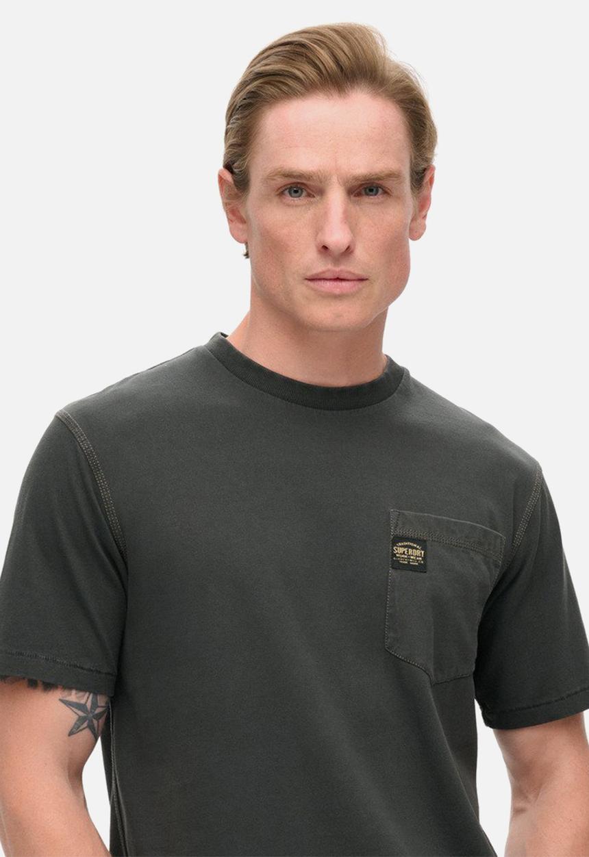 Superdry. - Contrast stitch pocket t-shirt - washed black
