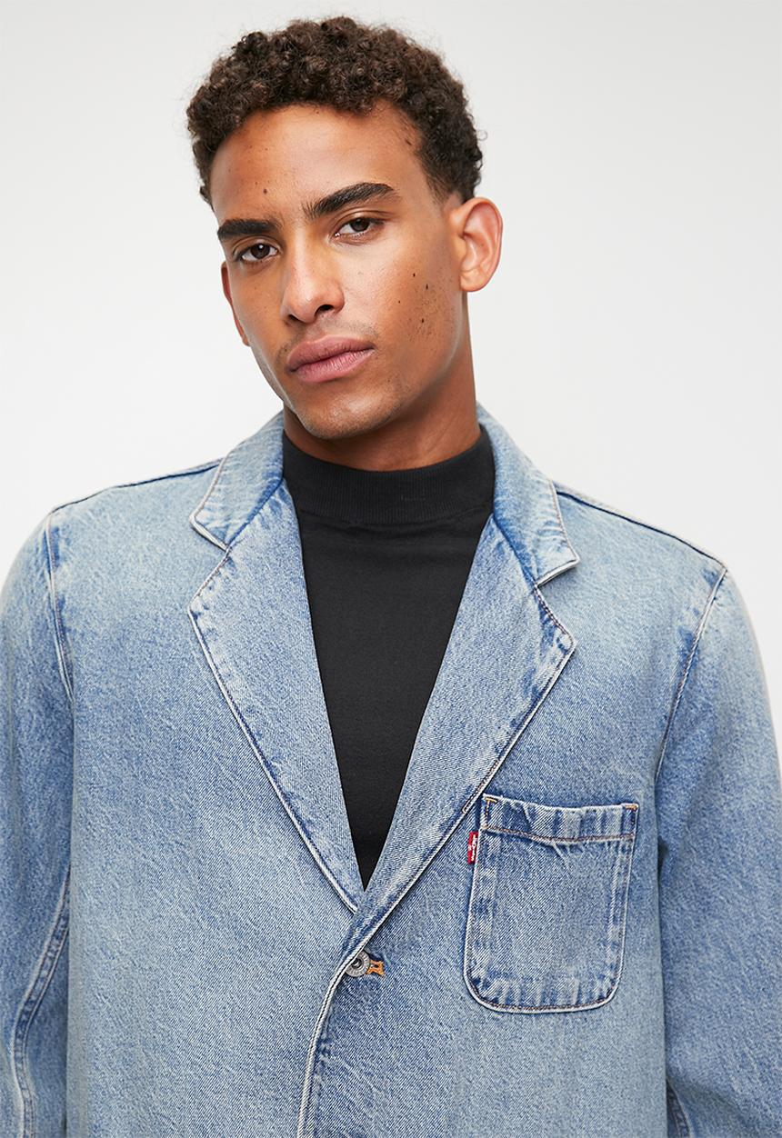 Levi’s® - Mission denim blazer - keeping it classy