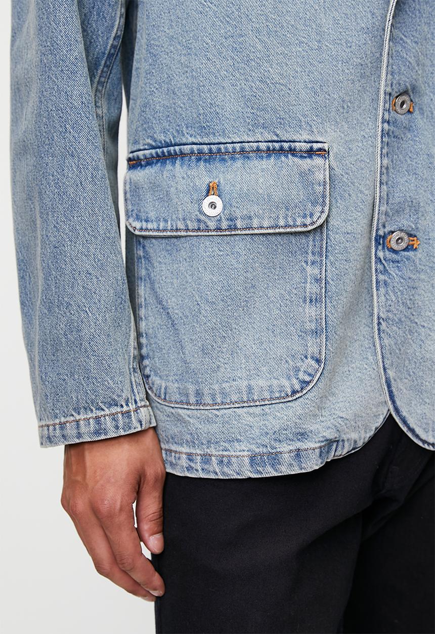 Levi’s® - Mission denim blazer - keeping it classy