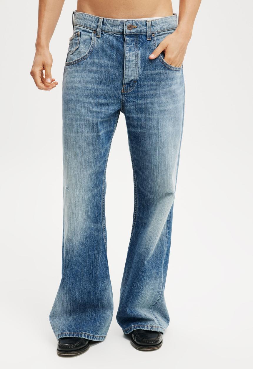 Cotton On - Baggy bootcut jean - buckin blue