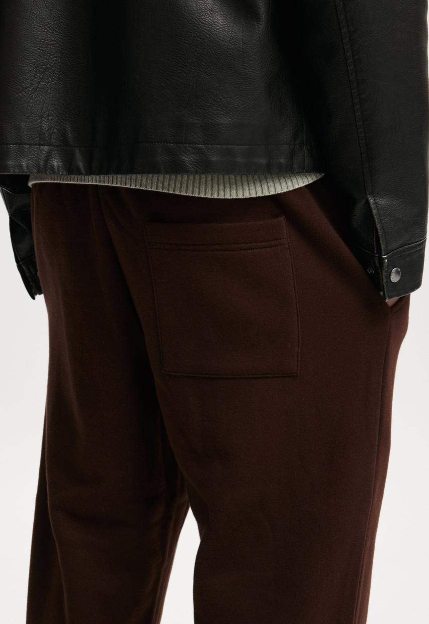 Cotton On - Relaxed track pant - dark oak