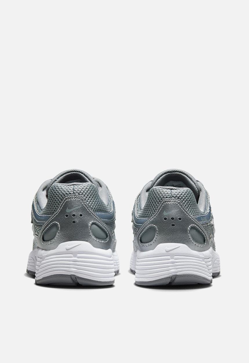 Nike - Nike P-6000 Grade School