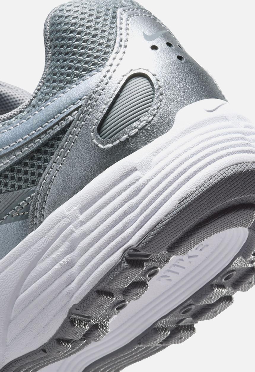 Nike - Nike P-6000 Grade School